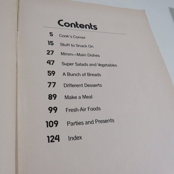 Betty Crocker's Cookbook for Boys & Girls 70s - Picture 4 of 16